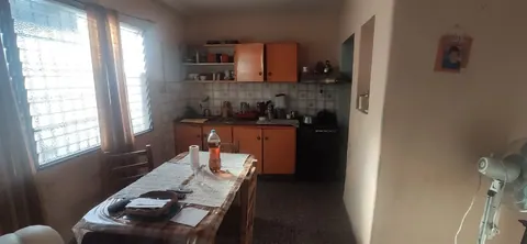 Casas en P. Del Castillo y Coldaroli 6