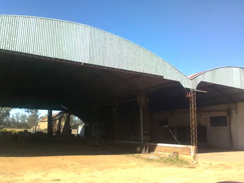 Galpones en O. Magnasco 3